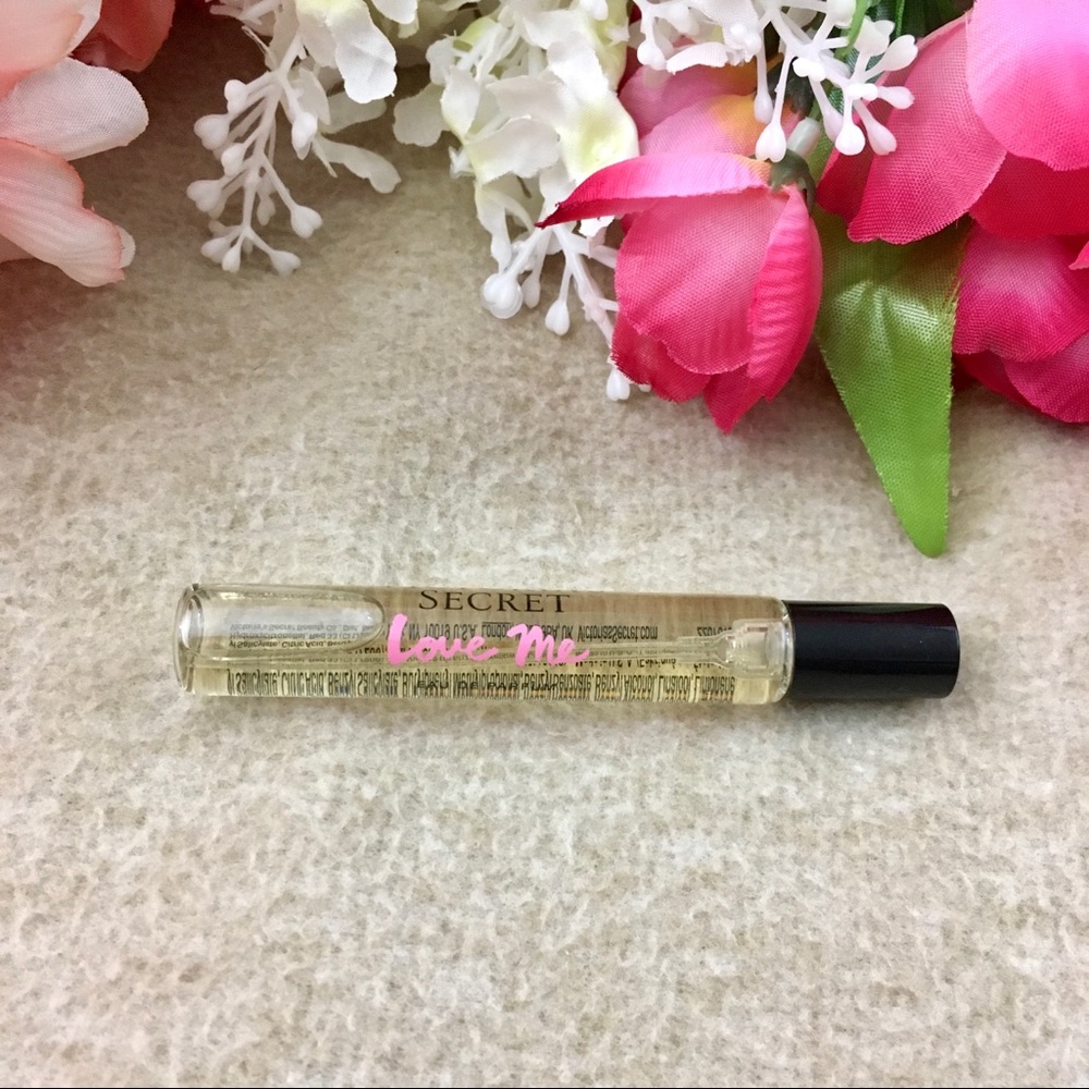 NWOT Victoria's Secret Love Me Spritzer